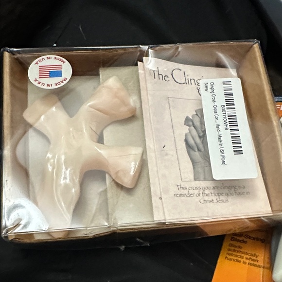 Elegant Pink Cross Home Decor - Picture 3 of 6